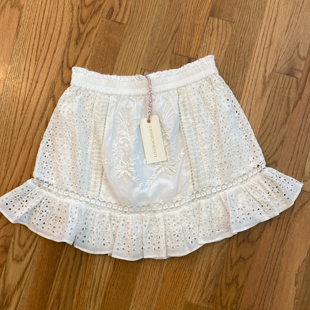 NWT white baydar Love Shaxk Fancy Skirt size small